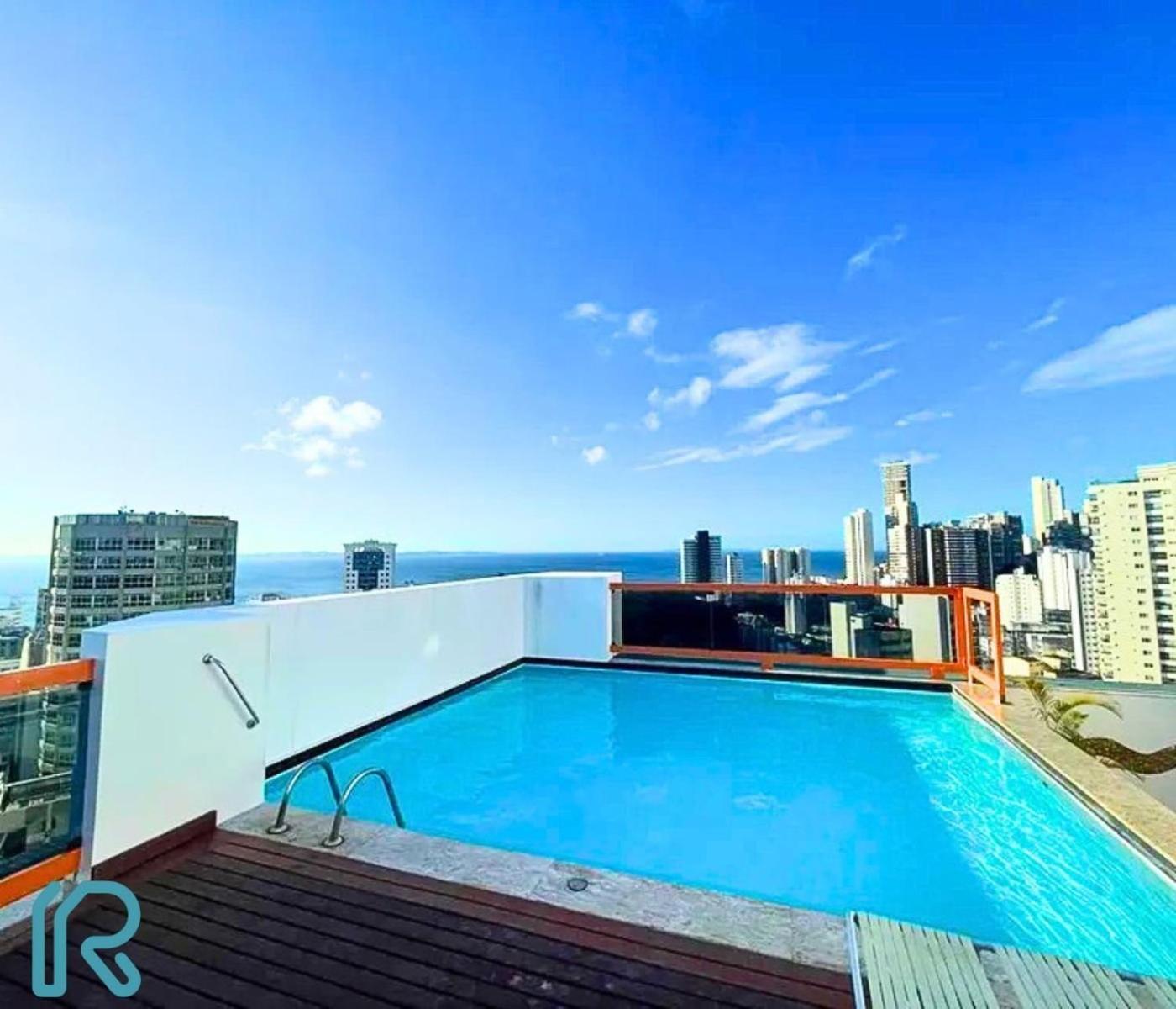 Lindo Studio Vista Mar Na Barra Com Piscina No Rooftop Do Edf, Proximo Ao Porto Da Barra Salvador Kültér fotó